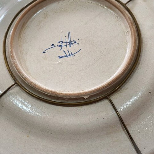 Decorative plates like new, pack of 2, handmade with artist signature
