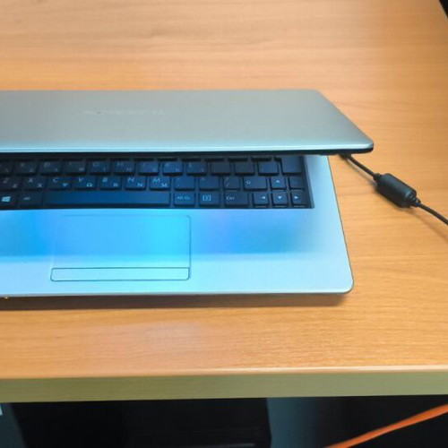 Turbo-X W51XTU laptop used, Intel Celeron N2840, 4GB RAM, Windows 10