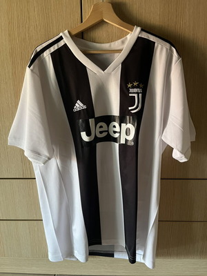 Juventus Ronaldo Jersey 2018/19 Adidas authentic home shirt