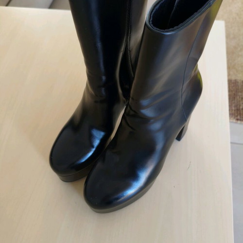 Black H&M ankle boots size 39 like new, 10 cm heel