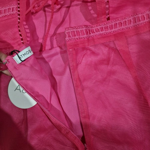 Atmos & Here Australia organza midi dress! Size L