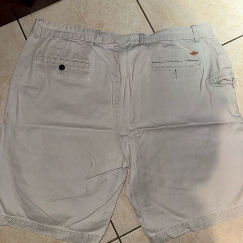 Dockers Cargo Shorts like new, light gray, sizes XL and XXL