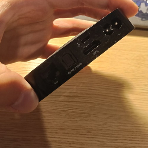 Apple TV box 3rd gen used, unknown working condition, scratched