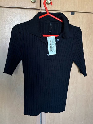 Trendyol t-shirt new, size M, black