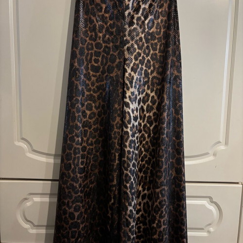 Leopard print pants and top set like new