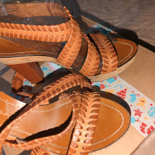leather sandals tan size 36