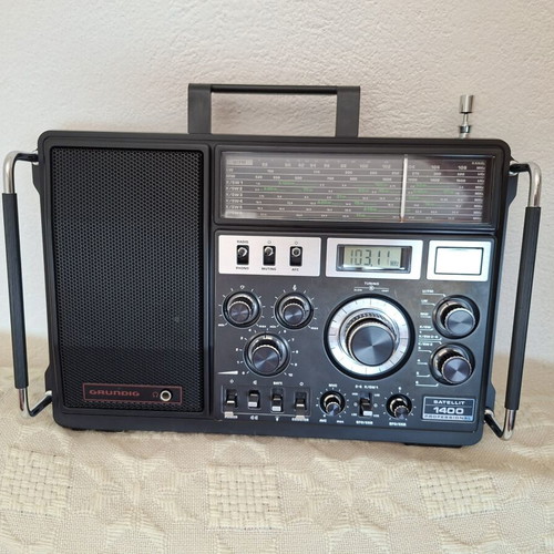 Grundig Satellite 1400 Professional radio like new