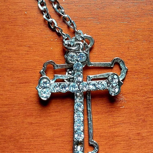 Double Cross Pendant silver, like new with chain