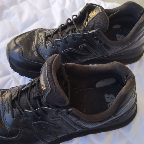 New Balance 574 sneakers size 39 like new, black with gold details