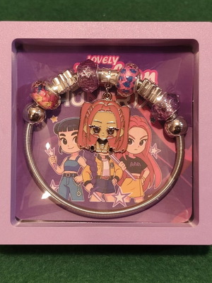 Demon Hunters Mira children's beaded bracelet with charms