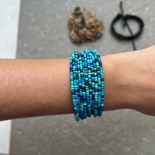 Bracelets set of 5 pieces with beads and designs