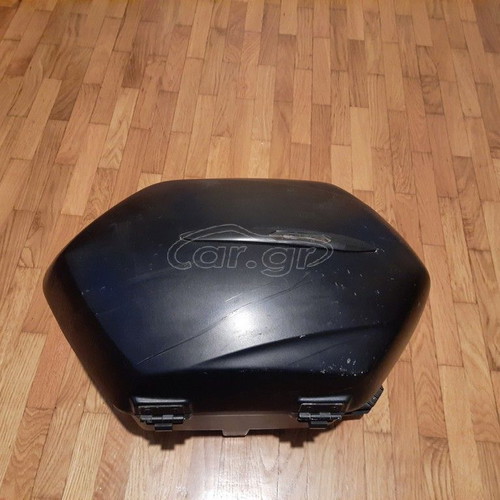 Yamaha side case used without lock