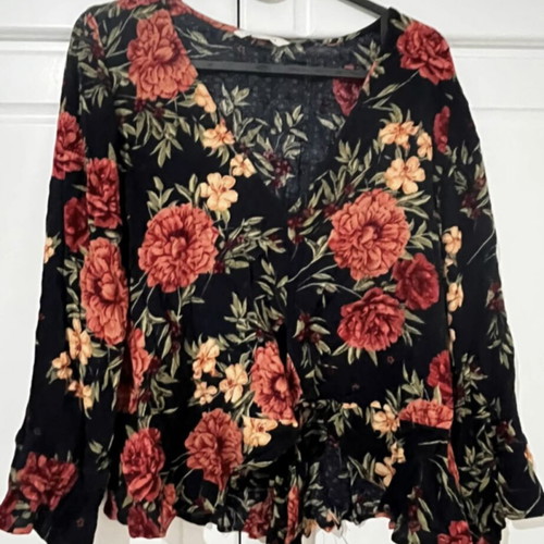 Floral blouse American Eagle used size M multicolor
