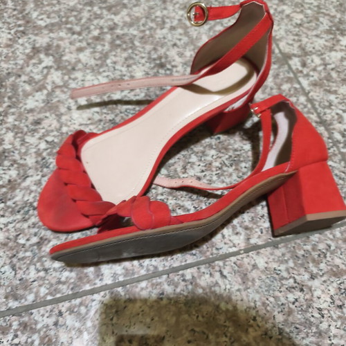 H&M red sandals like new, size 38