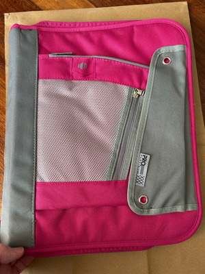 Organizer graphic and note case like new
