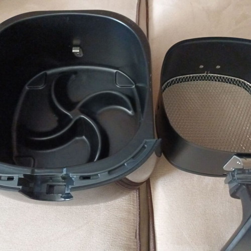 Philips Air Fryer HD9220/20 0.8L black, like new