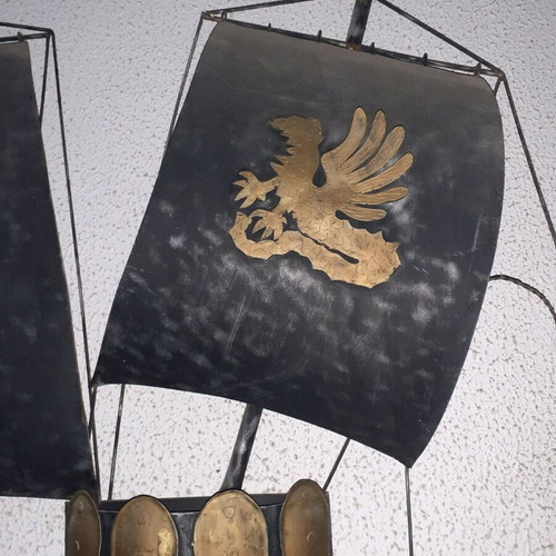 Decorative Troy ship metal like new