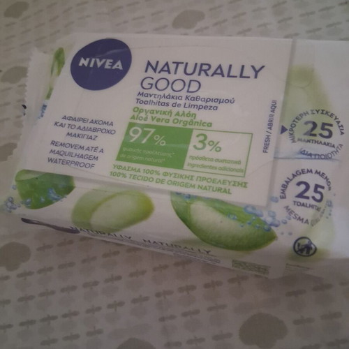 Makeup remover wipes unused