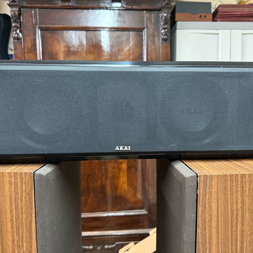 Akai SS006A-305 center speaker used with removable grille