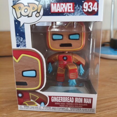 Funko Pop Marvel Gingerbread Iron Man 934 like new