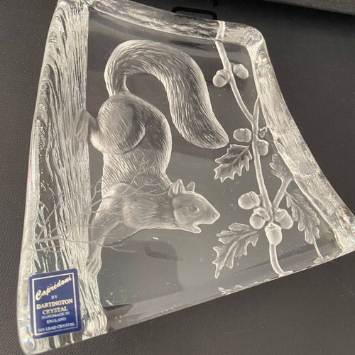 Dartington crystal paperweight new, collectible decorative art glass
