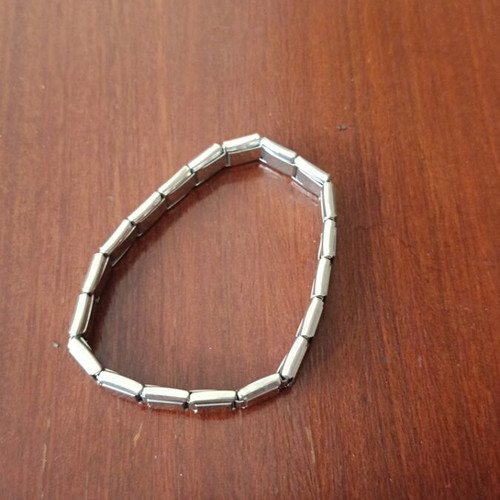 Elastic bracelet like new