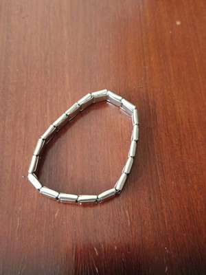 Elastic bracelet like new