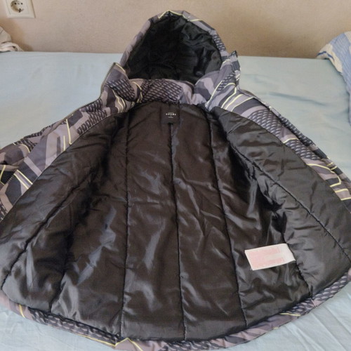 Boys' winter jacket with detachable hood, size 134-140 cm