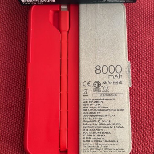 Supreme x Mophie powerstation plus XL powerbank used 8000mAh
