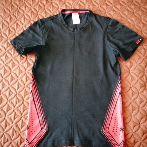 NBA Adidas Derrick Rose t-shirt used, size S