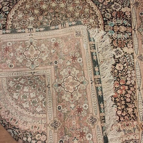 Persian rug used 100% silk handmade 2.40 x 1.64