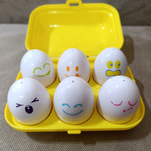 Tomy Toomies Hide Squaek Eggs baby toy like new