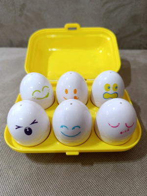 Παιδικό παιχνίδι αυγοθήκη Tomy Toomies Hide Squaek Eggs σαν καινούργιο