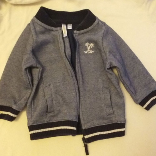 Baby jacket like new, up to 12 months boy