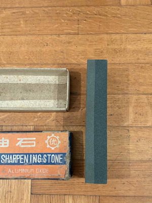 Artificial sharpening stone like new