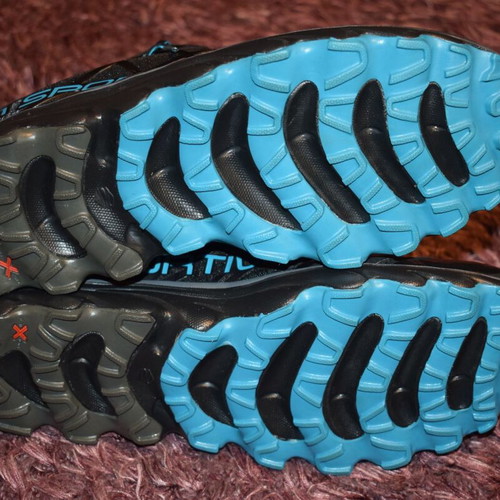 La Sportiva Helios RS men's sports shoes new, size 44.5, black and blue