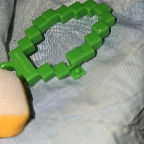 Minecraft Ginger Cat Keychain like new