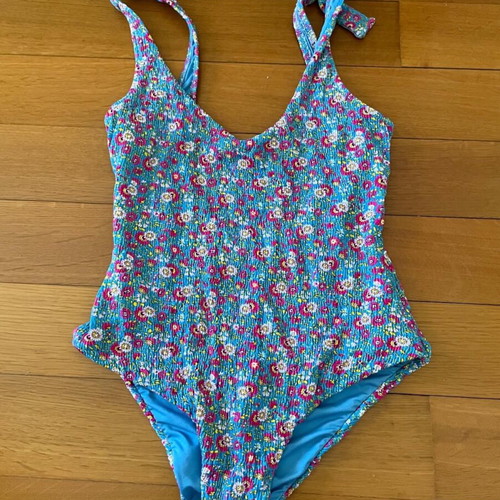 Calzedonia women's swimsuit like new, size Small