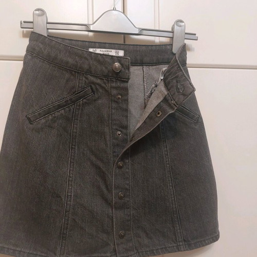 Jean skirt with buttons gray Pull&Bear like new, size S