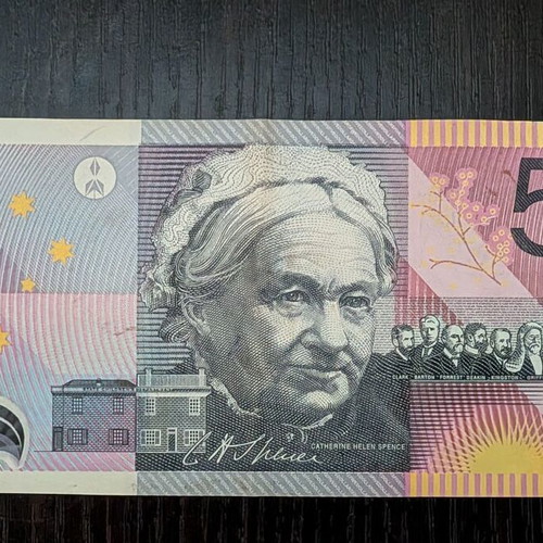 Commemorative Australia 5 Dollar Banknote 2001 like new collectible