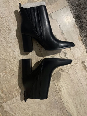 Women's ankle boots new, size 36, black