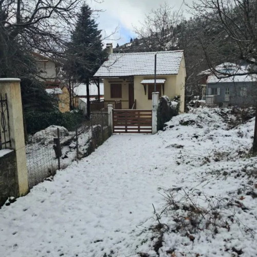 Detached house in Vrachní Kalavryta with mountain view, furnished