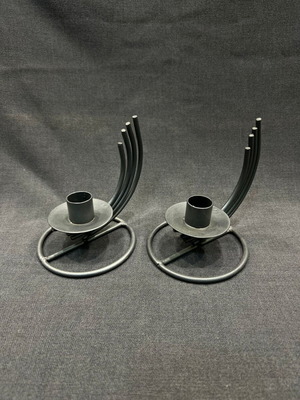 Set of 2 Black Candlesticks like new