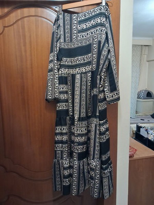 Satin dress size L like new with belt loops black and brown