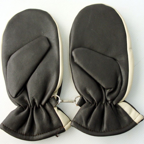 Vintage winter leather ski gloves 1980s new from Hong Kong