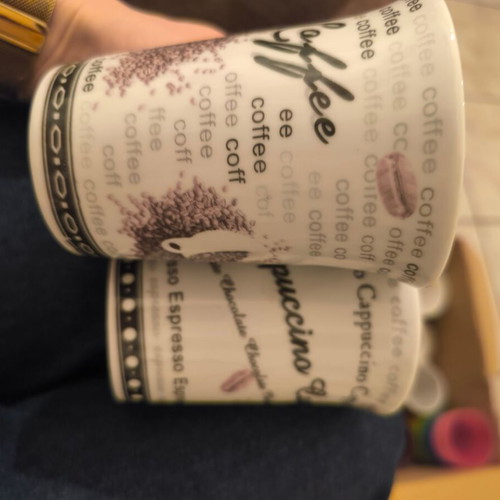 Mugs set of 2 like new