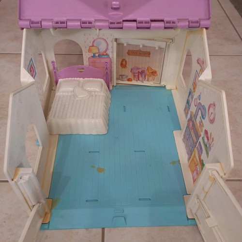 My Little Pony stable used with 2 ponies from 1984