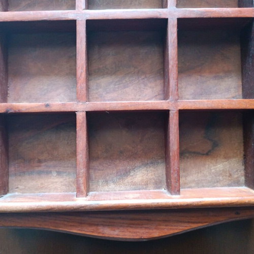Wooden etagere with 9 compartments like new