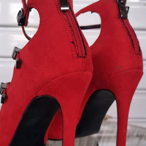 Red stiletto pumps new, size 38, comfortable design
