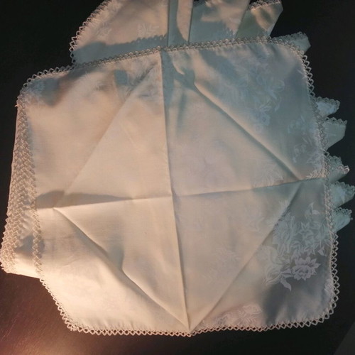 Tablecloth set new with 12 ivory cotton napkins